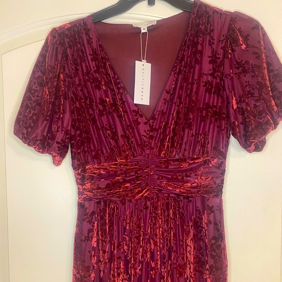 Women’s Baltic Born Dress - Picture 2 of 14